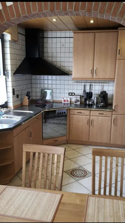 Wohnung 2, Küche mit Essplatz