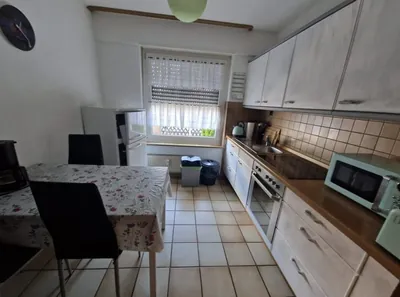 Wohnung 3, Küche mit Esstisch